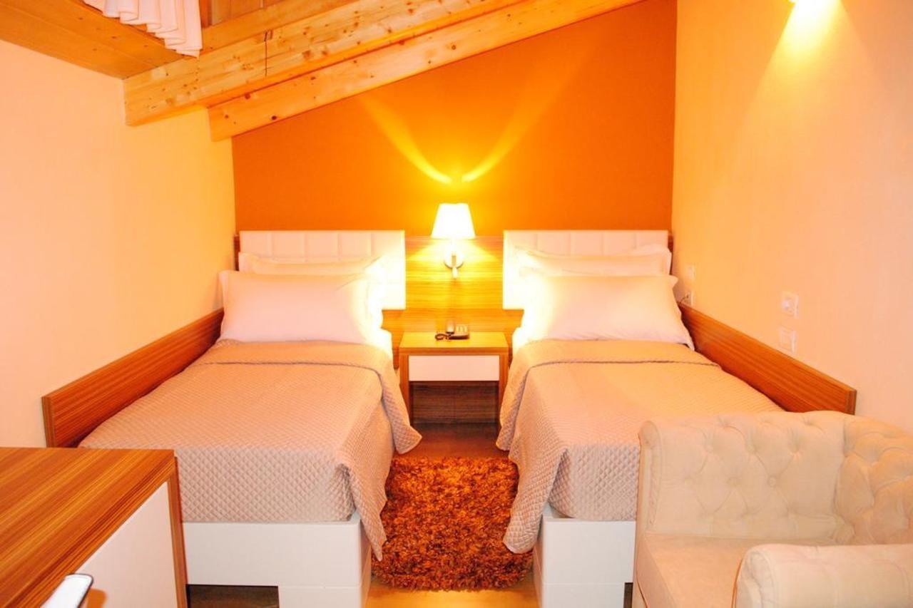 Hotel Vila 60 Tirana Exteriér fotografie